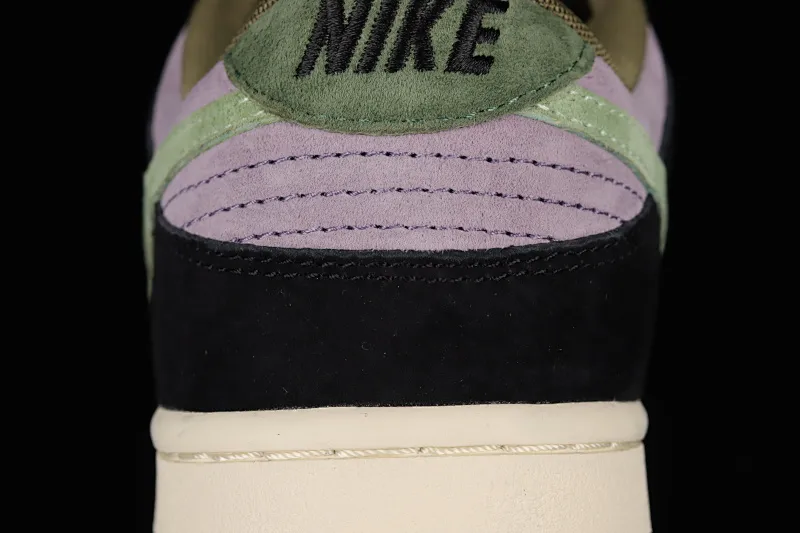 All Categories Nk SB Dunk Series Nk SB Dunk Low Low-top sneakers Otomo Katsuhiro x Nk SB Dunk Low "Steamboy OST" Otomo Katsuhiro co-branded SB low-top sports and leisure sneakers DO7412-989
